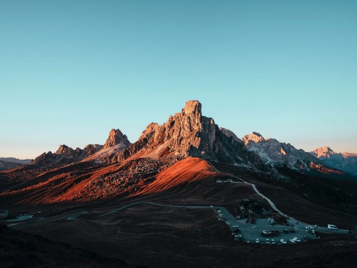 Roaming the World’s Pathways